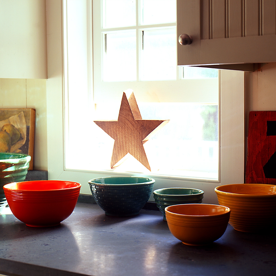 bowls_and_star on kitchen counter
