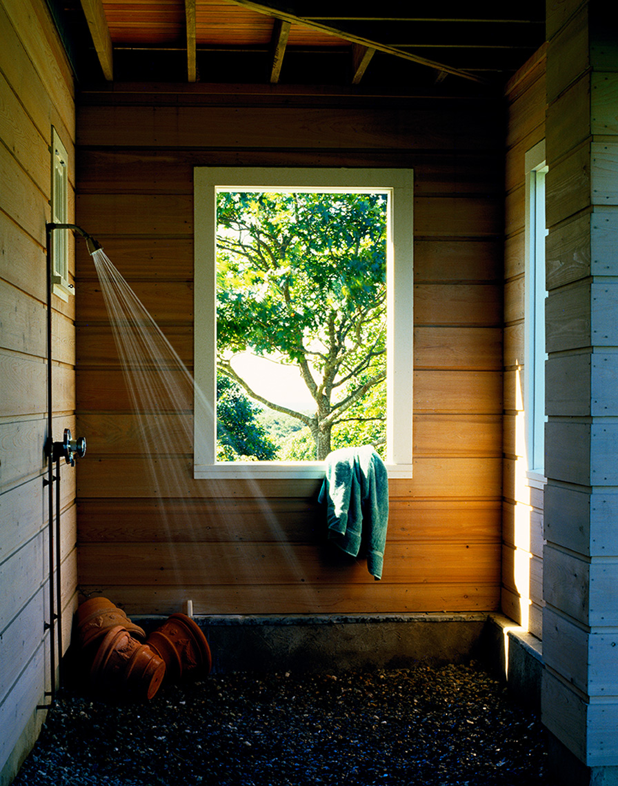 outdoor_shower with towels